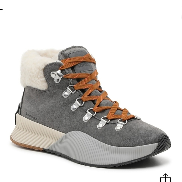 Sorel Gray and Tan Winter Boots - Picture 1 of 9